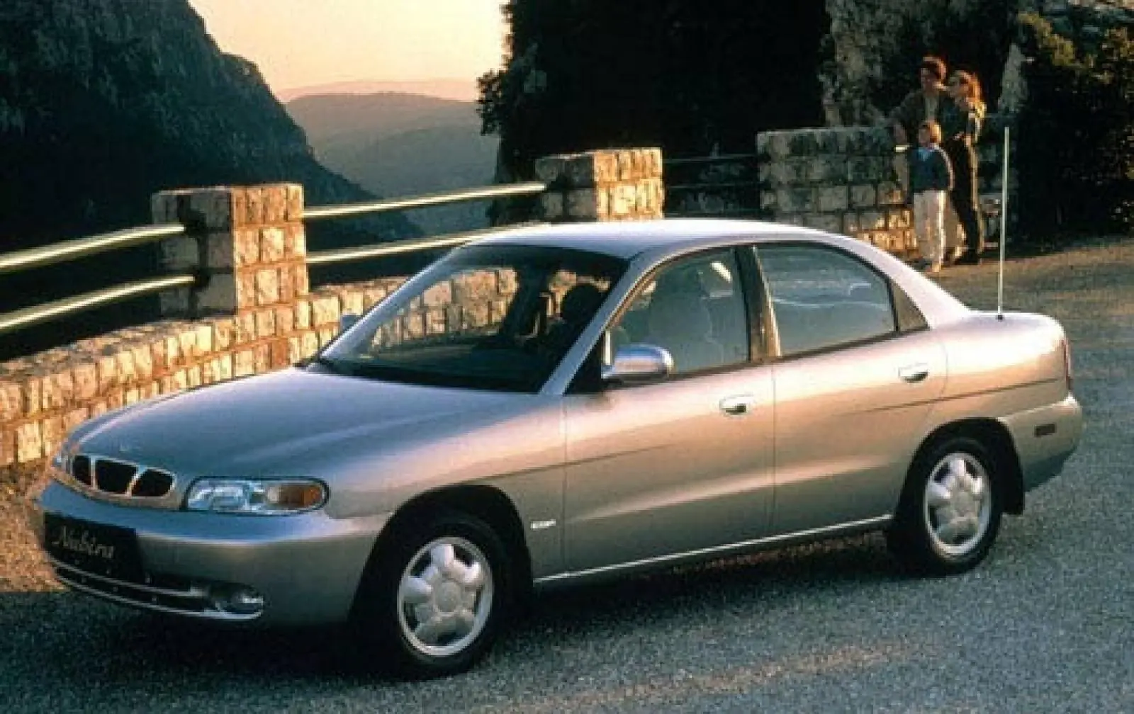 Daewoo Nubira Nubira 2.0 CDX 4