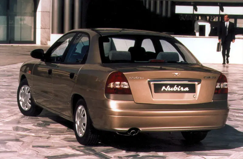 Daewoo Nubira Nubira 2.0 CDX 6