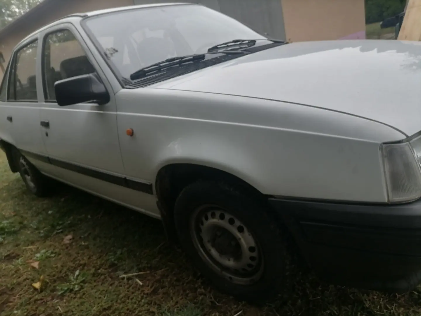 Daewoo Racer Racer 1.5i 4