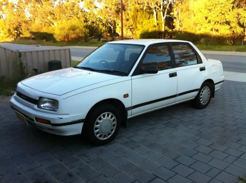 Daihatsu Applause Applause 1.6 Xi 3