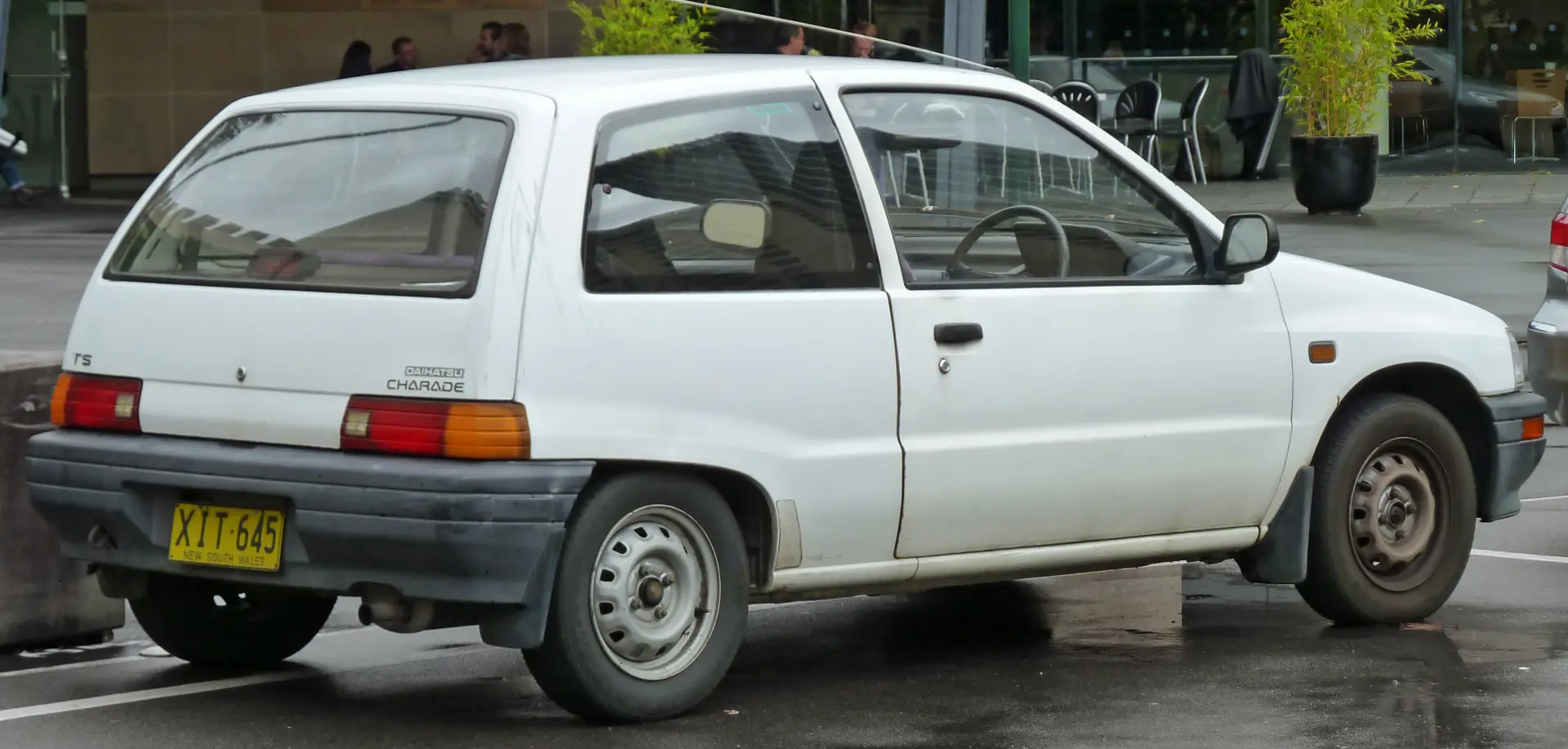 Daihatsu Charade Charade 1.3i CS 0