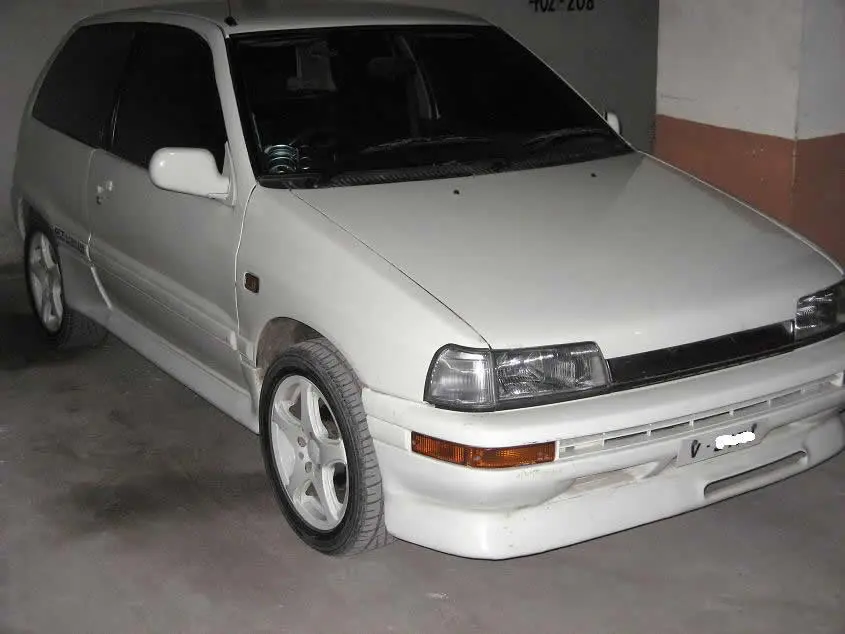Daihatsu Charade Charade 1.3i CS 4