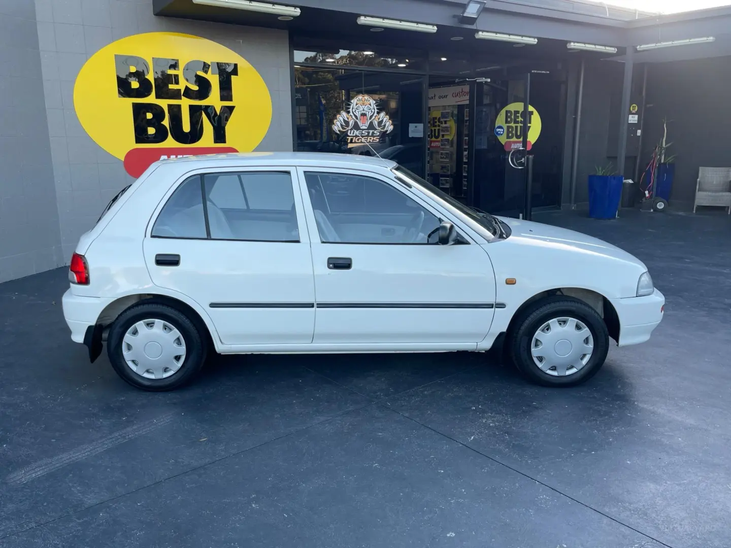 Daihatsu Charade Charade 1.3i CS 1