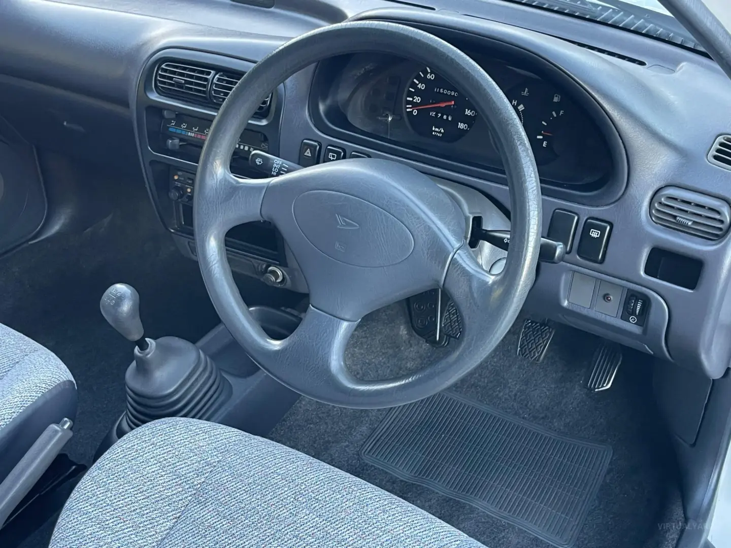 Daihatsu Charade Charade 1.3i CS 3