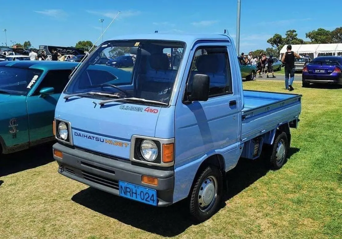 Daihatsu  Hijet 1.0 3