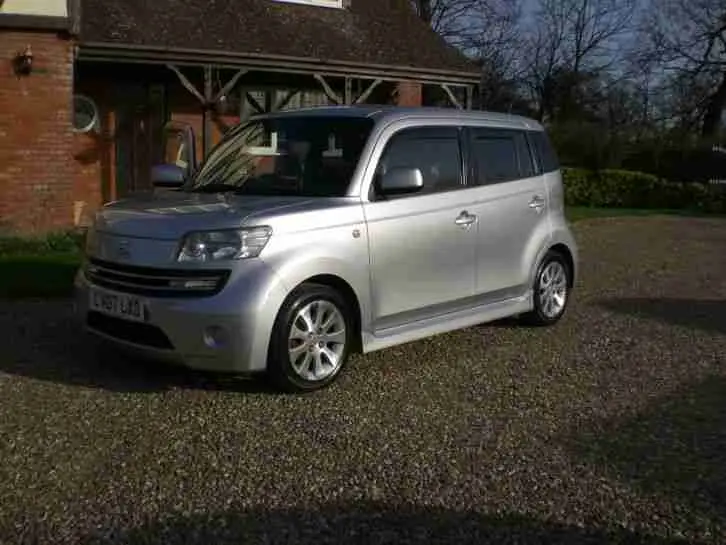 Daihatsu Materia Materia 1.5 Gold 0