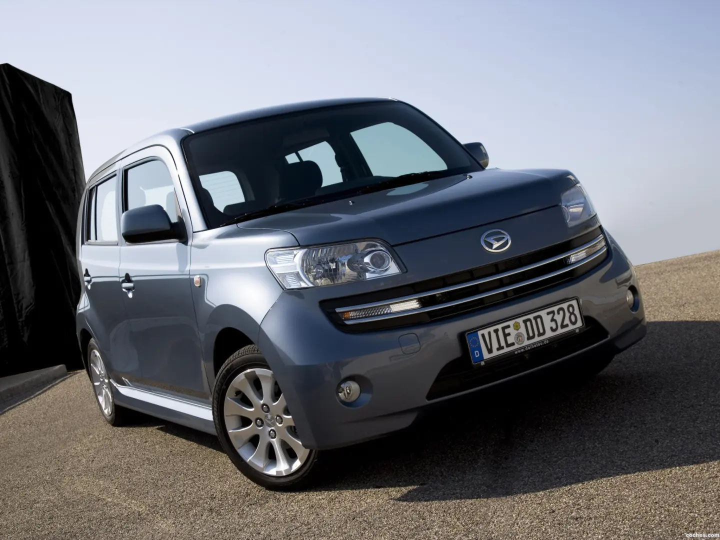 Daihatsu Materia Materia 1.5 Silver 4