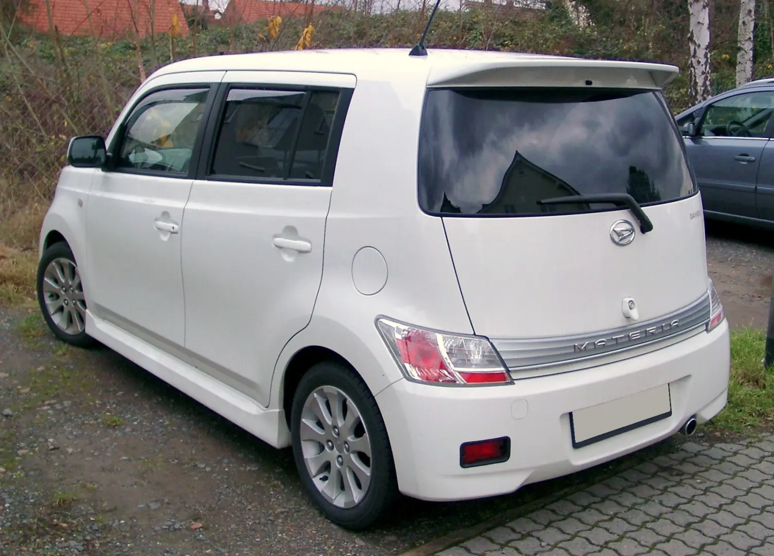 Daihatsu Materia Materia 1.5 Gold 3