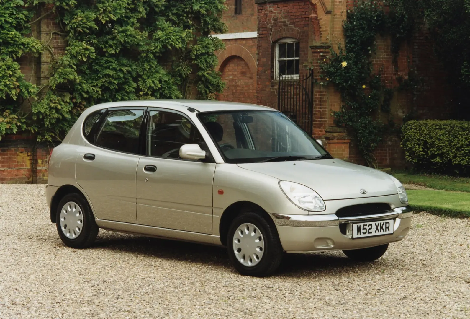 Daihatsu Sirion Sirion 1.0 CL 4