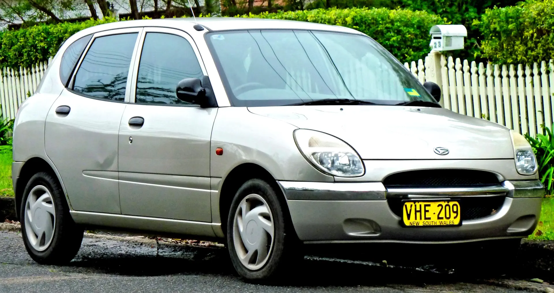 Daihatsu Sirion Sirion 1.0 CX 2