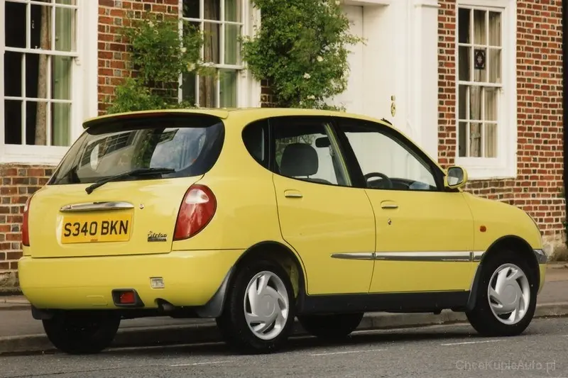 Daihatsu Sirion Sirion 1.0 CX 4