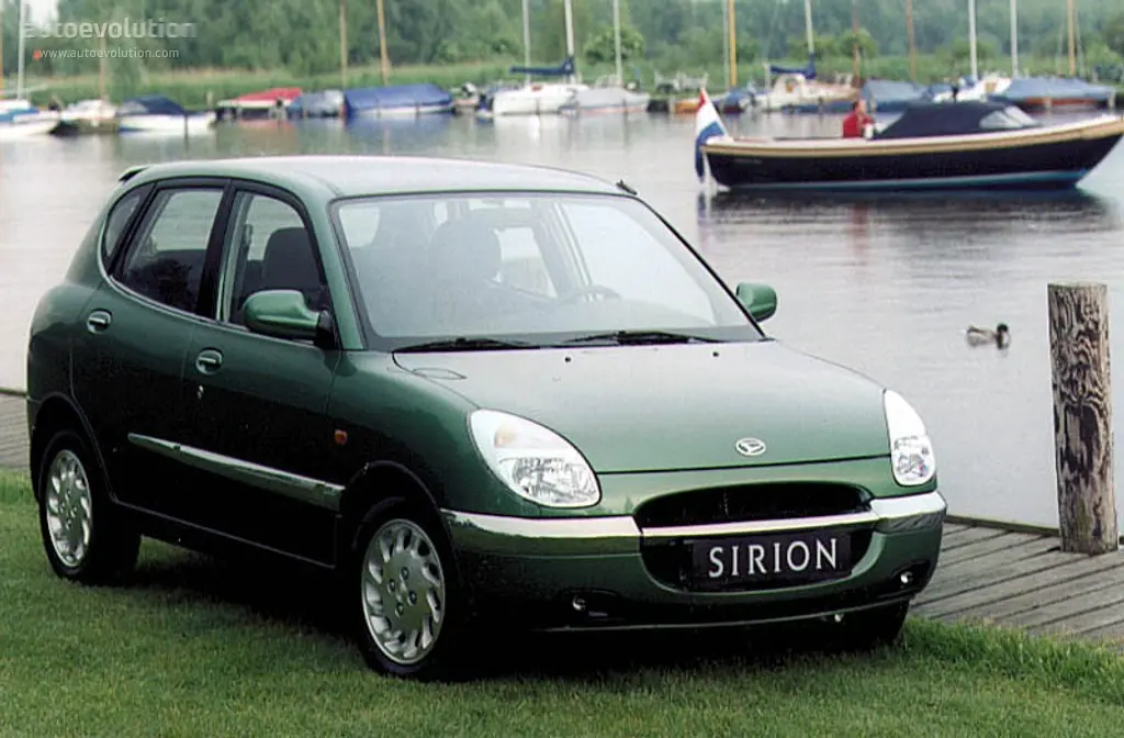 Daihatsu Sirion Sirion 1.0 CX 7