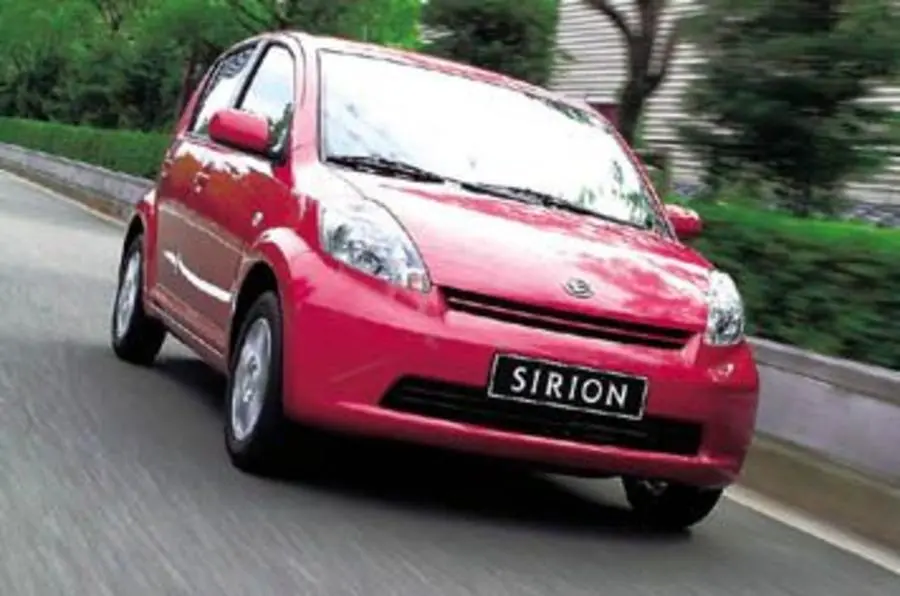 Daihatsu Sirion Sirion 1.0 CX 6