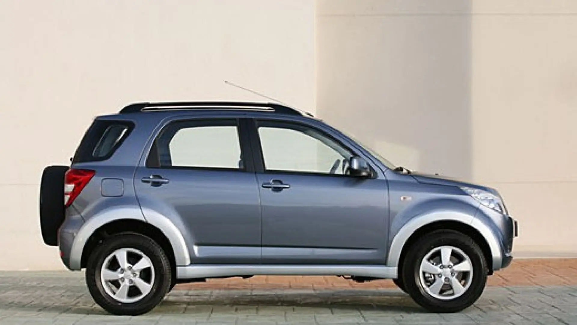 Daihatsu Terios Terios 1.5 Star 2