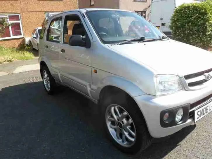 Daihatsu Terios Terios 1.5 Silver 4