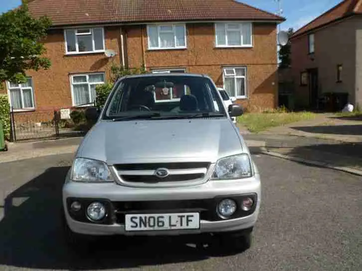 Daihatsu Terios Terios 1.5 Silver 7