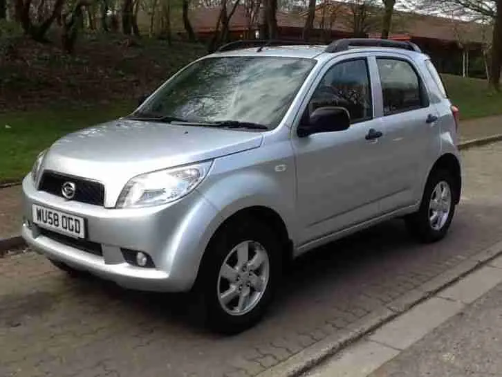 Daihatsu Terios Terios 1.5 Silver 5