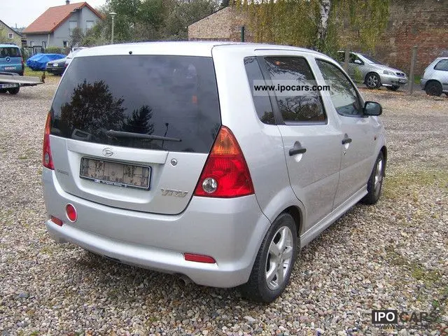 Daihatsu YRV YRV 1.3 Plus 2