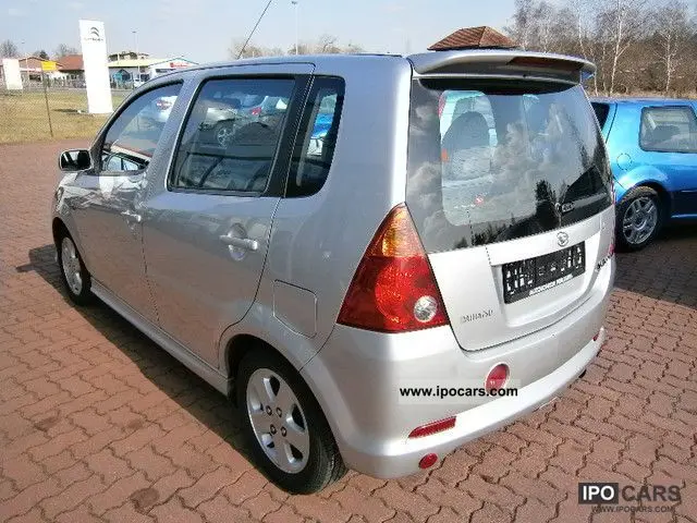 Daihatsu YRV YRV 1.3 3