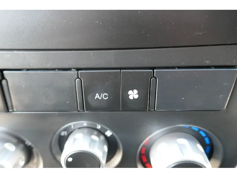 DFSK  C35 BEV 39KWH Pro 5