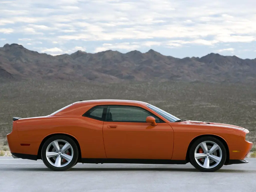 Dodge Challenger Challenger 6.0 SRT8 2