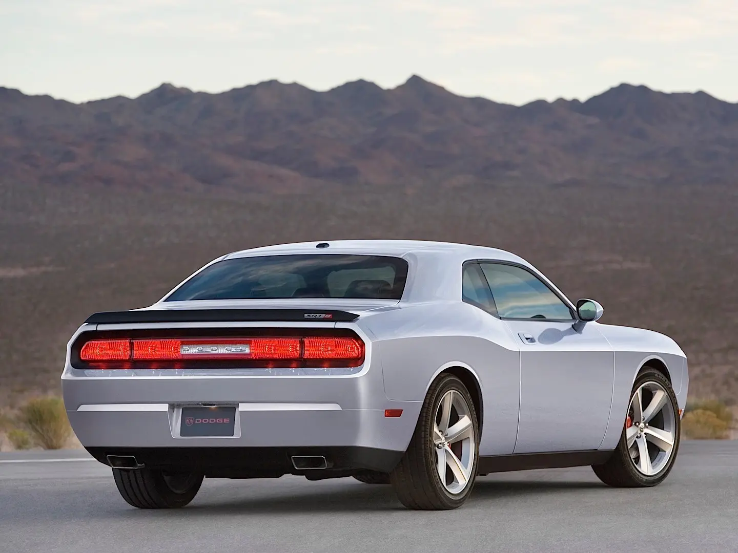 Dodge Challenger Challenger 6.0 SRT8 6