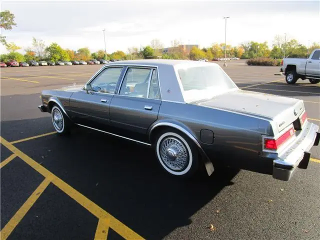 Dodge Diplomat Diplomat 6.5 SE 7