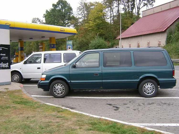 Dodge Grand Caravan Grand Caravan 3.3 LE 2