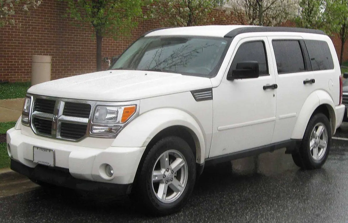 Dodge Nitro Nitro 2.8 CRD 4x4 SXT 4