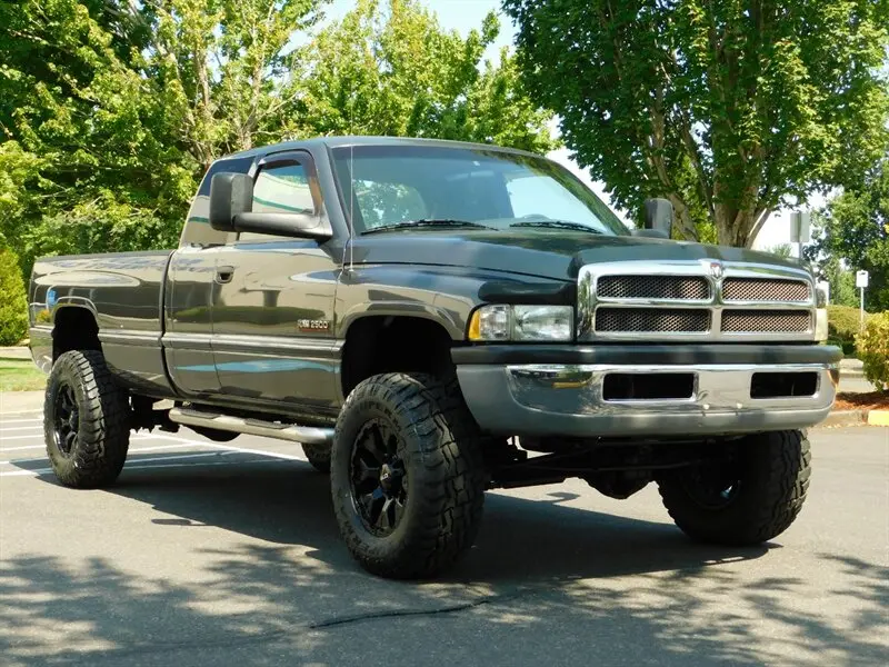 Dodge Ram Ram 2500 6.7 TD 4