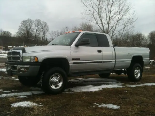 Dodge Ram Ram 2500 6.7 TD 5