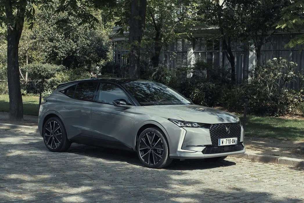 DS Automobiles DS 4 DS 4 1.2 Puretech Performans Line 3