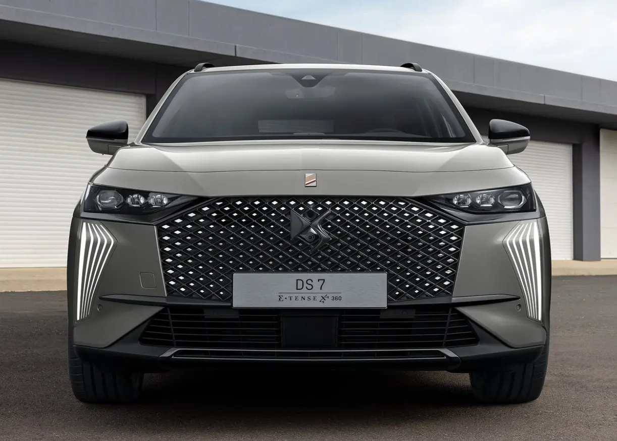 DS Automobiles  DS 7 1.5 BlueHDi Esprit De Voyage 7