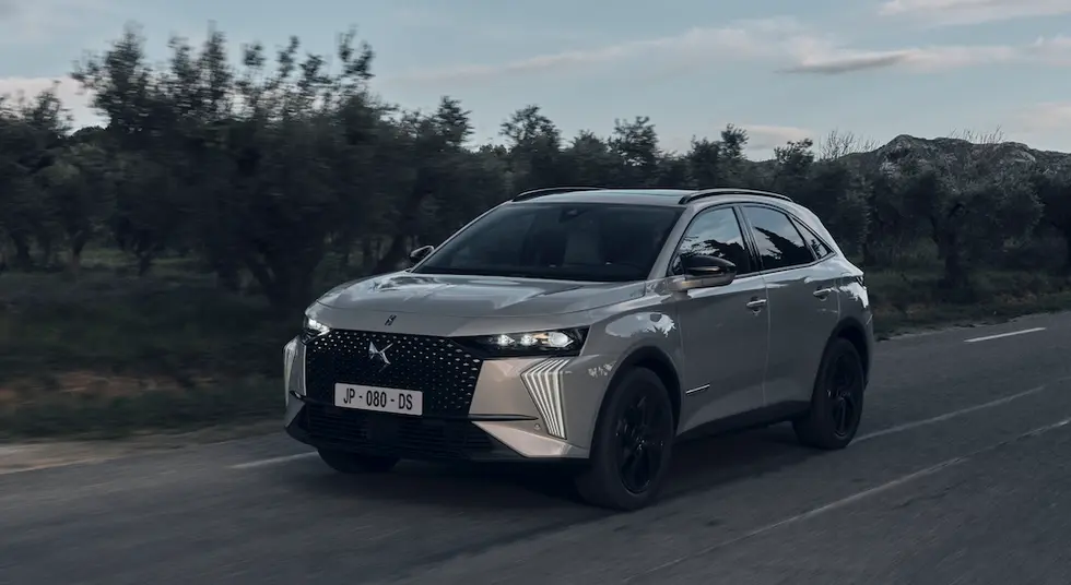 DS Automobiles  DS 7 1.6 E-Tense Esprit De Voyage 4x4 1