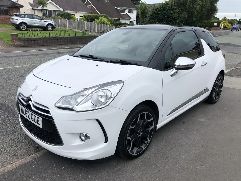 DS Automobiles  DS3 1.6 THP D-Sport 1
