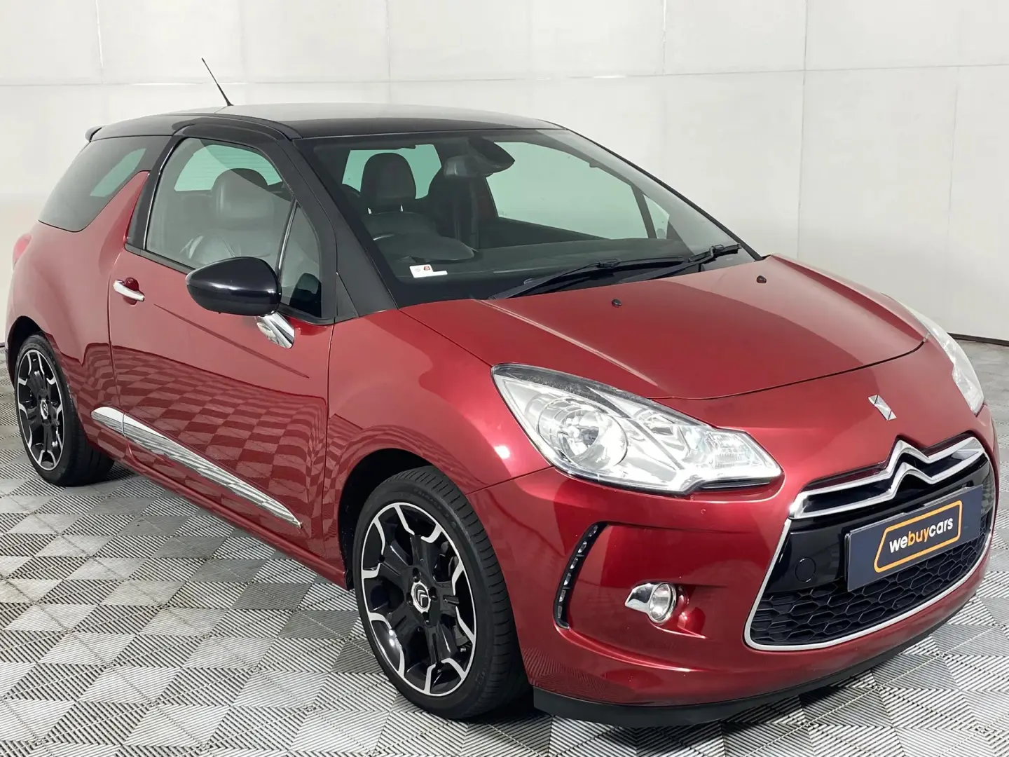 DS Automobiles  DS3 1.6 THP D-Sport 6