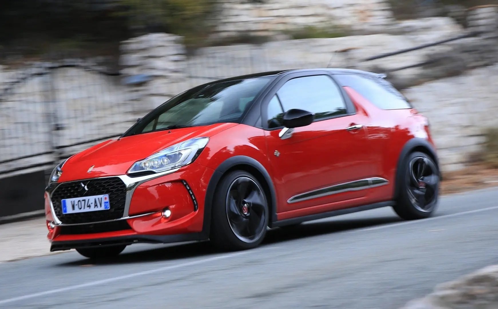 DS Automobiles  DS3 1.6 THP Performance 2