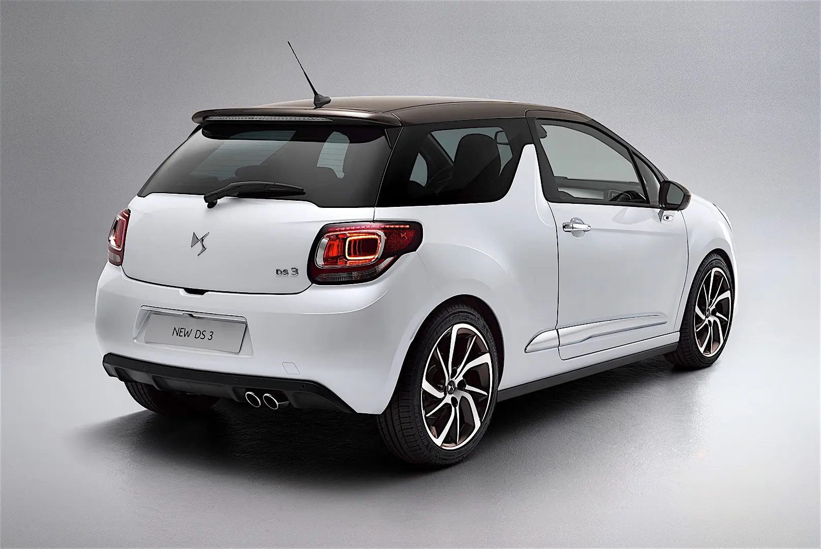 DS Automobiles  DS3 1.6 THP Performance 3