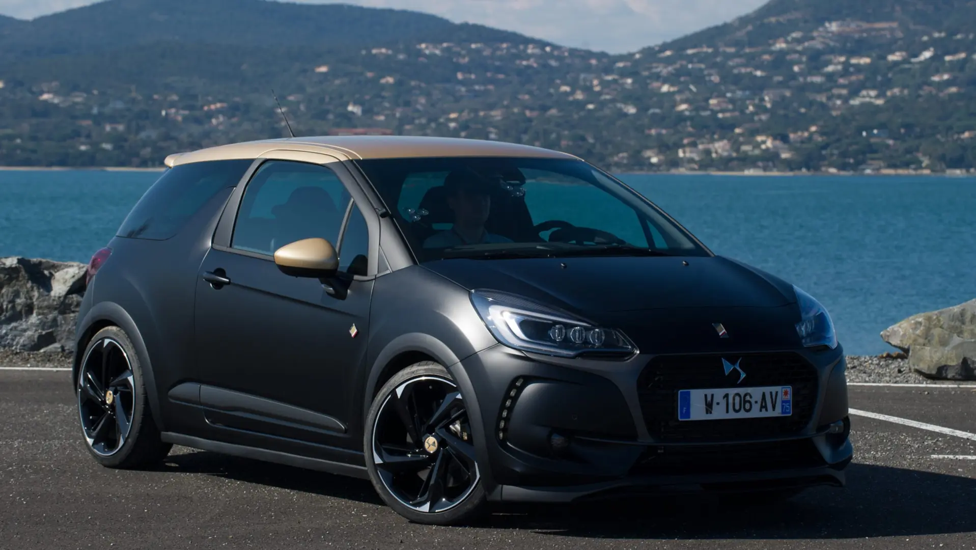 DS Automobiles  DS3 1.6 THP Performance 5