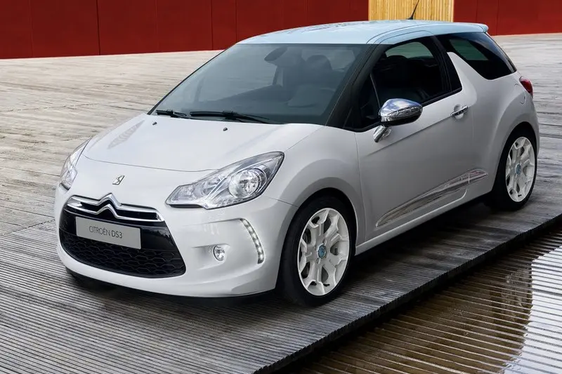 DS Automobiles  DS3 1.6 THP Racing 5