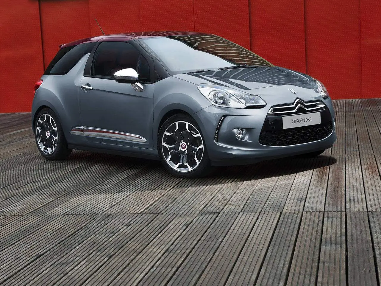 DS Automobiles  DS3 1.6 VTI D-Style 2
