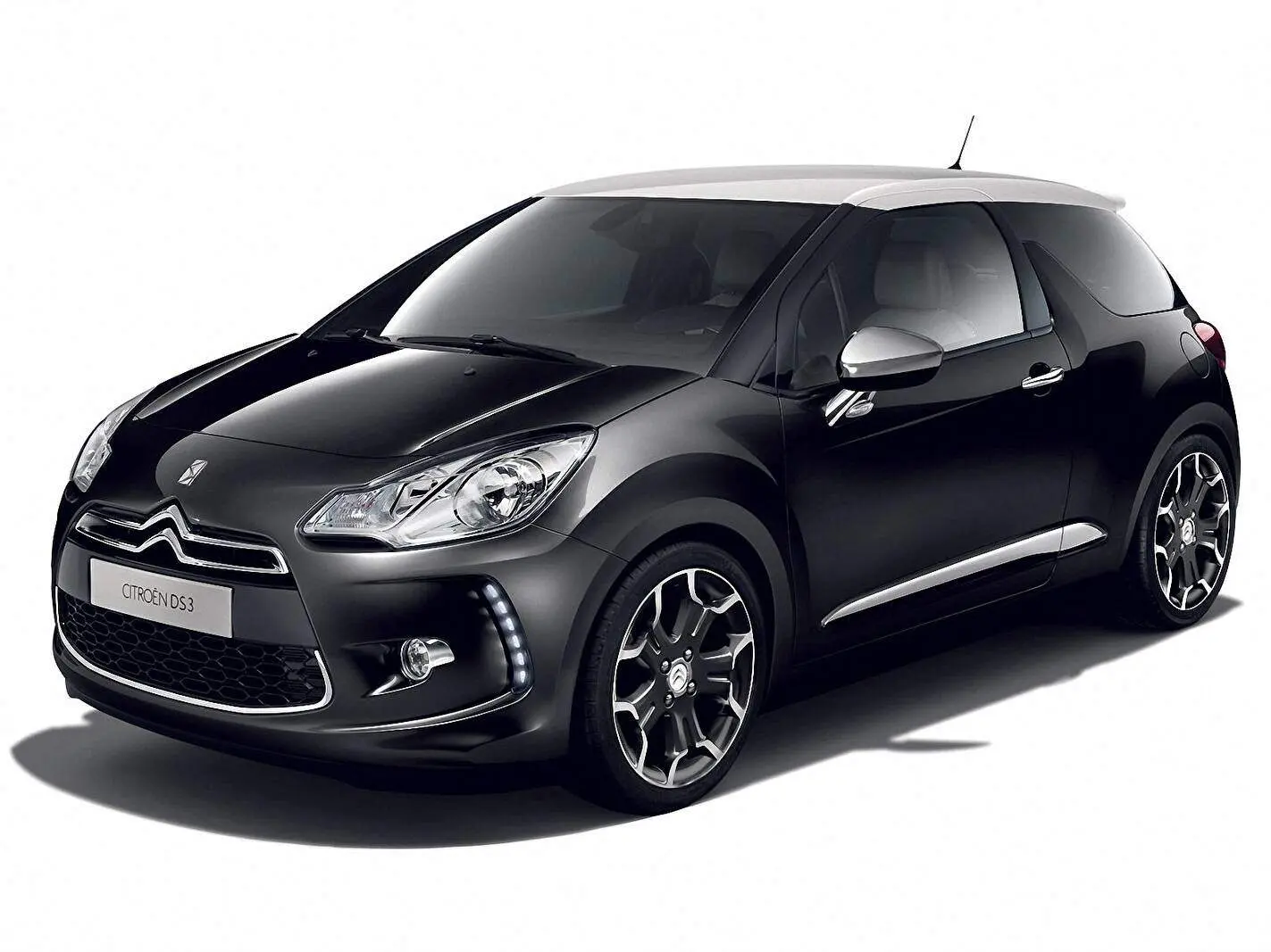 DS Automobiles  DS3 1.6 VTI D-Style 5