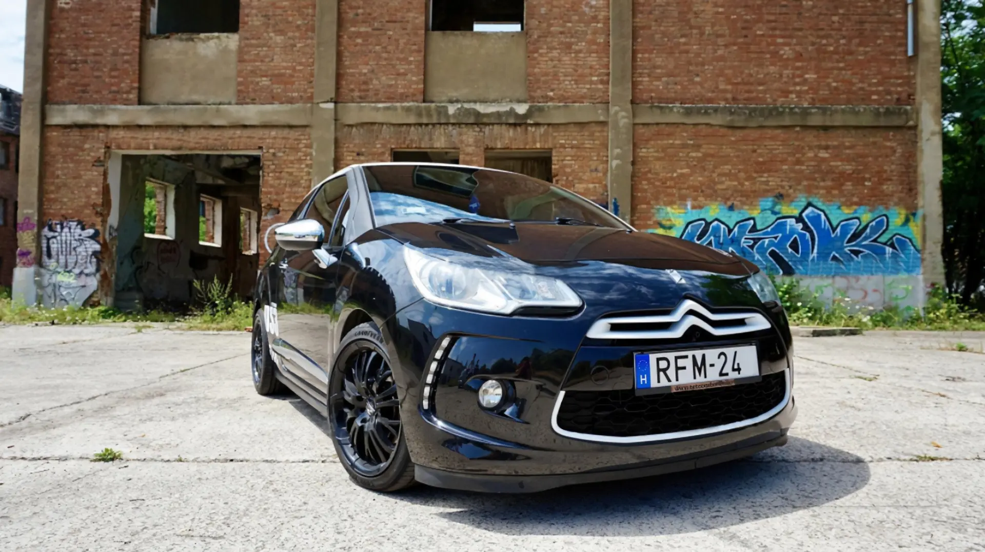 DS Automobiles  DS3 1.6 VTI D-Style 6
