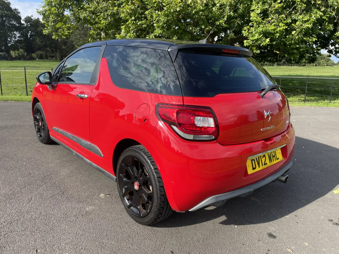 DS Automobiles  DS3 1.6 VTI D-Style 4