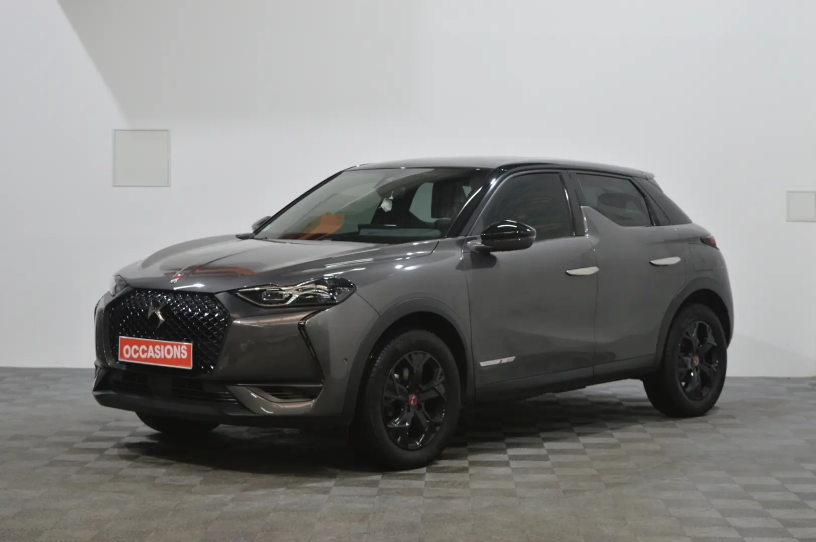 DS Automobiles  DS3 Crossback 1.2 PureTech Performance Line EAT8 5