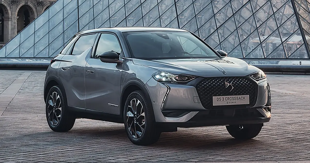 DS Automobiles  DS3 Crossback 1.2 PureTech So Chic Bastille EAT8 5