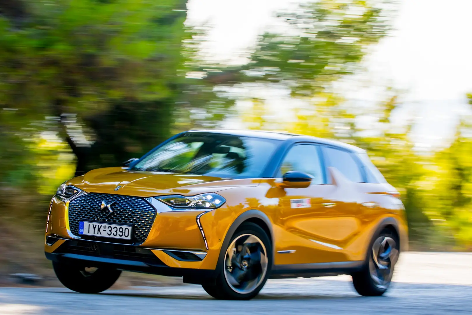 DS Automobiles  DS3 Crossback 1.2 PureTech Performance Line EAT8 2