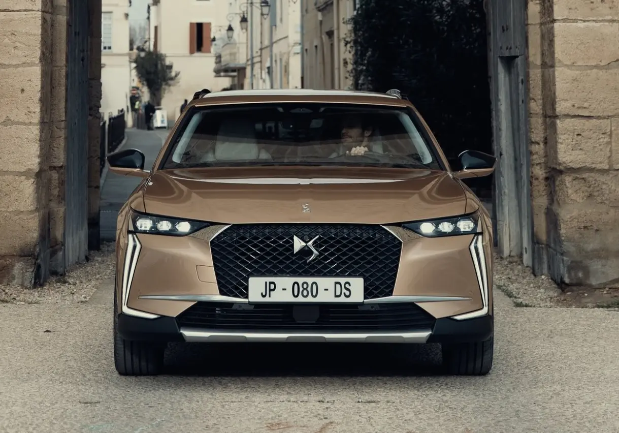 DS Automobiles  DS4 1.5 BlueHDi Trocadero 5