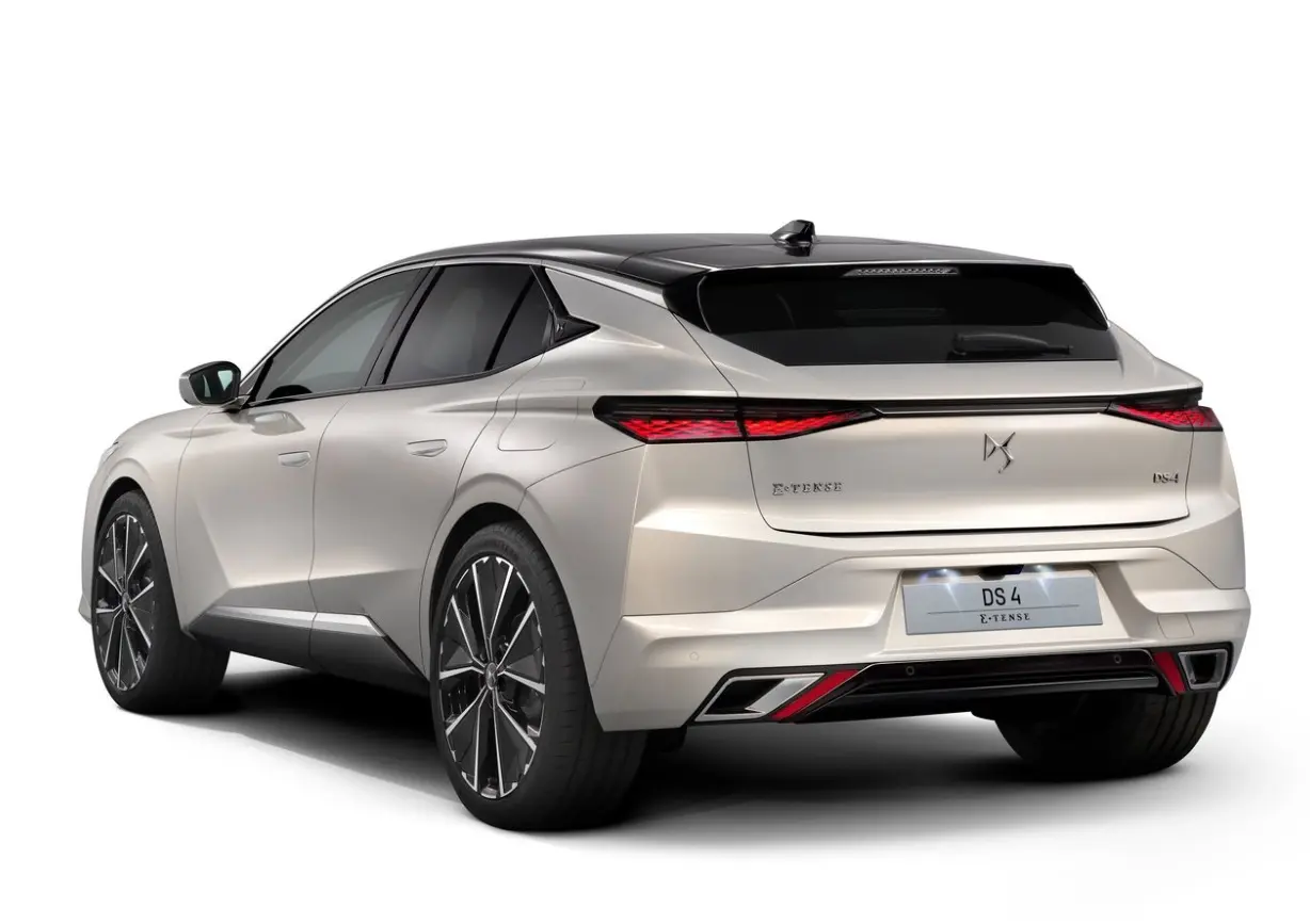 DS Automobiles  DS4 1.6 Puretech Trocadero 1