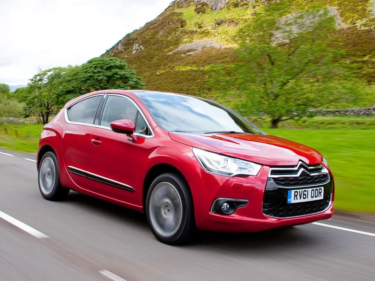 DS Automobiles  DS4 1.6 VTI D-Style 2
